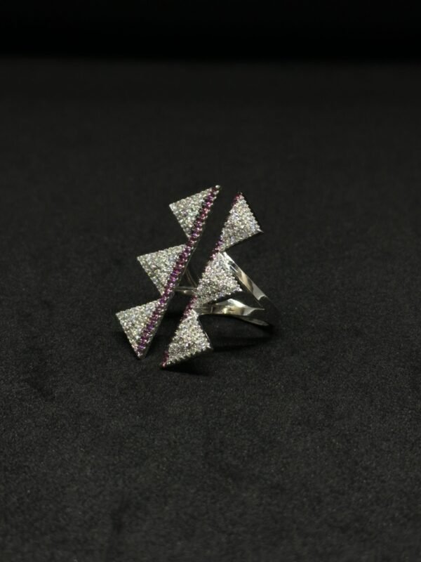 Triangle Diamond Essence Ring