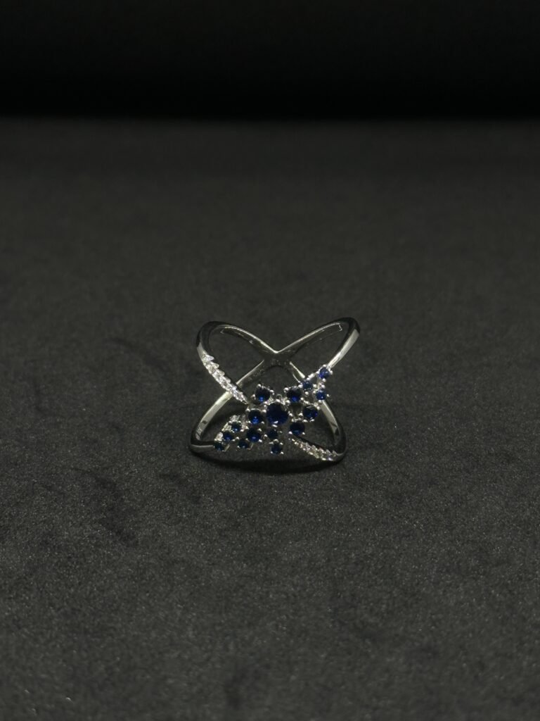 Stunning Design Cross Ring