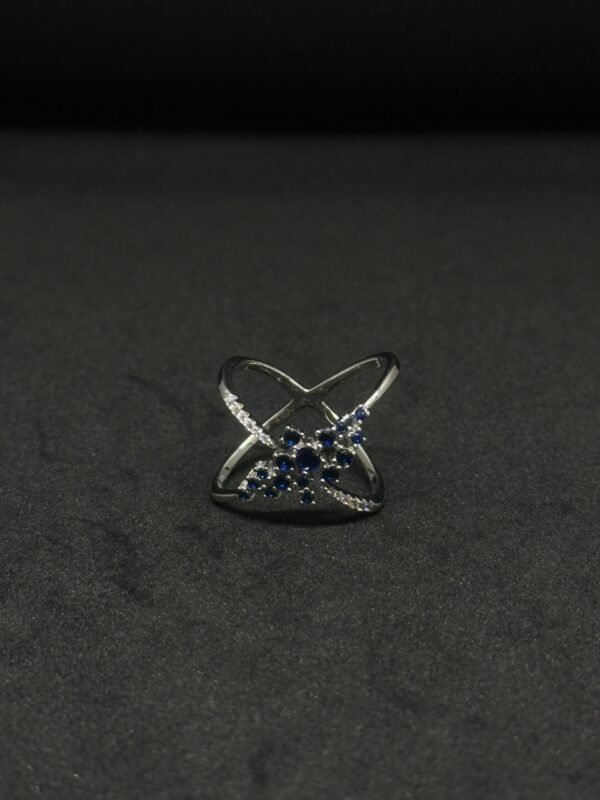 Stunning Design Cross Ring