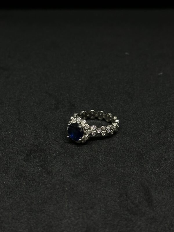 Royal Diamond - The Perfect Accessory