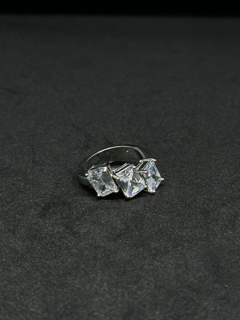 Stunning 3-Diamond Design