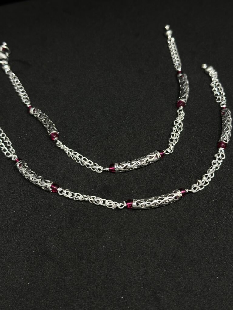 Heritage Payal: Elegant and Rich Design