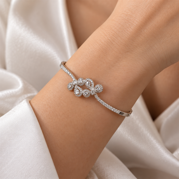 Super Luxury Diamond Bracelet - Image 1