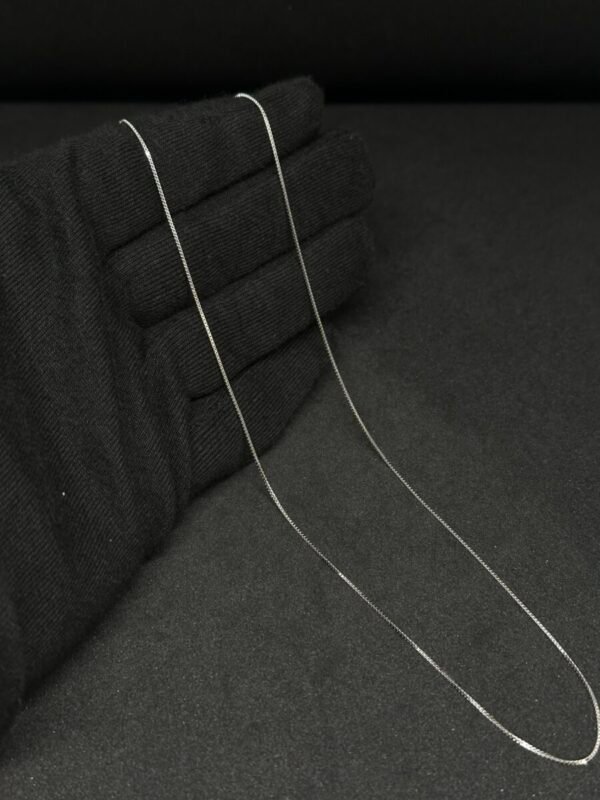 Elegant Unisex Chain