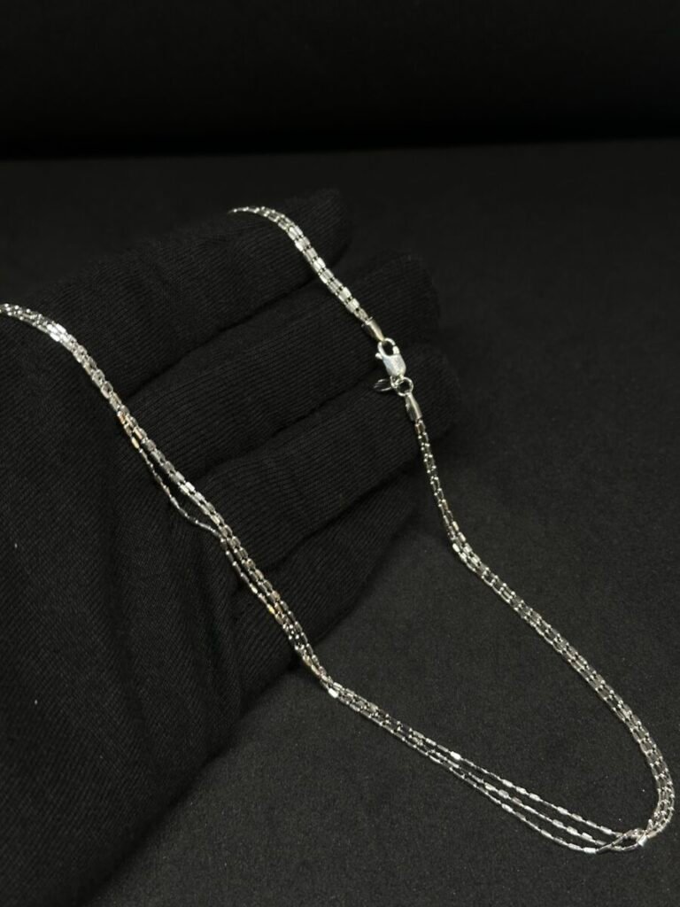 Elegant Woman Chain