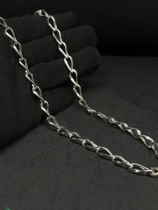 Stylish Men's Chain