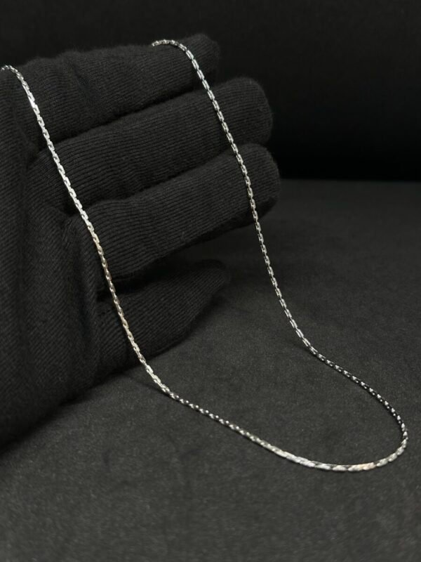 Elegant Unisex Chain