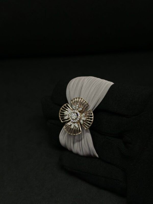 Elegant Women's Bracelet