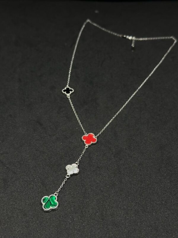 Elegant Chain Pendant