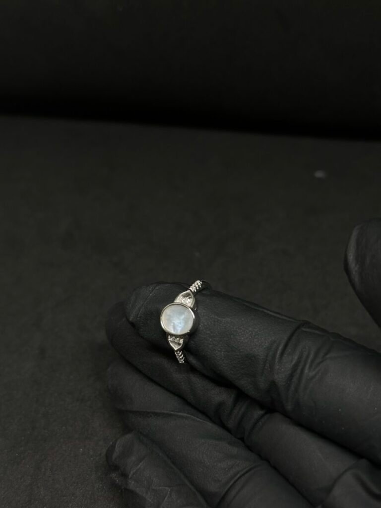 Elegant Sea Shell Ring for Women