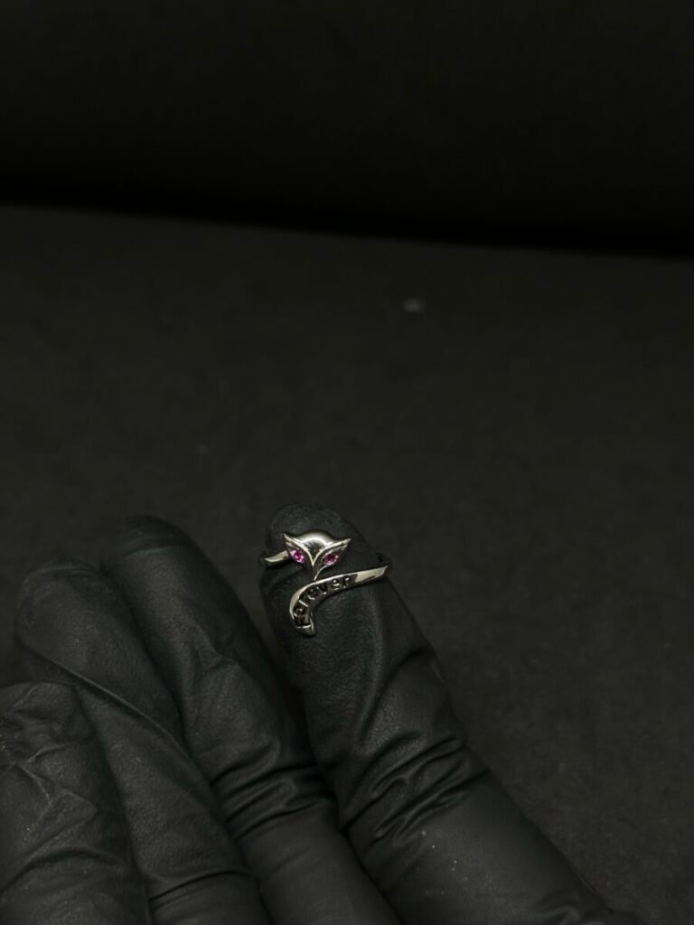 Elegant Fox Ring for Women