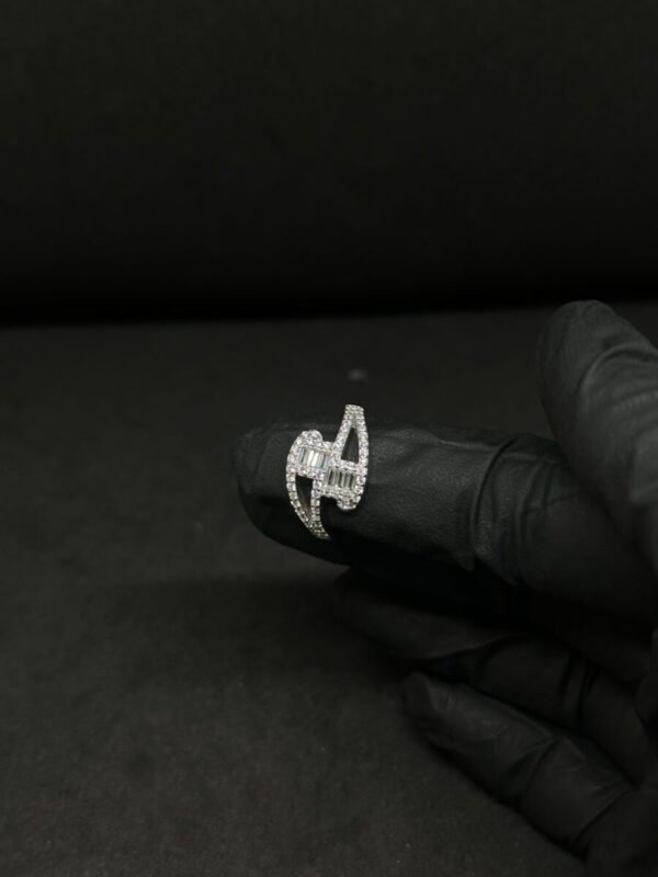 Elegant and Cute Ring for Women