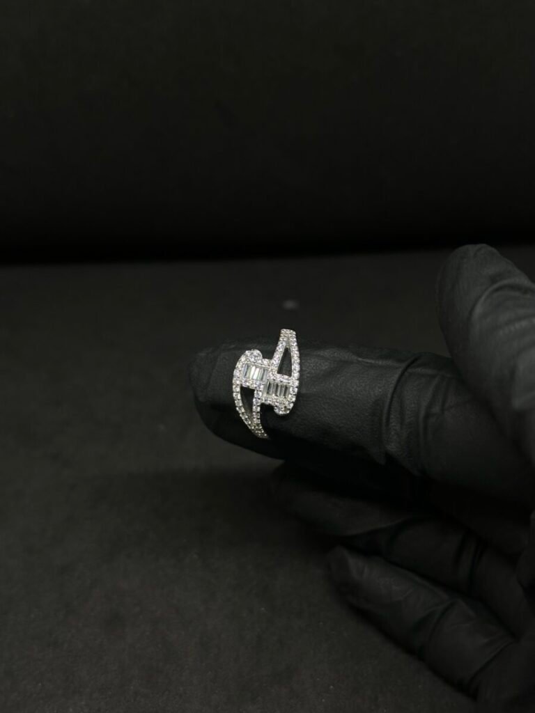 Elegant and Cute Ring for Women