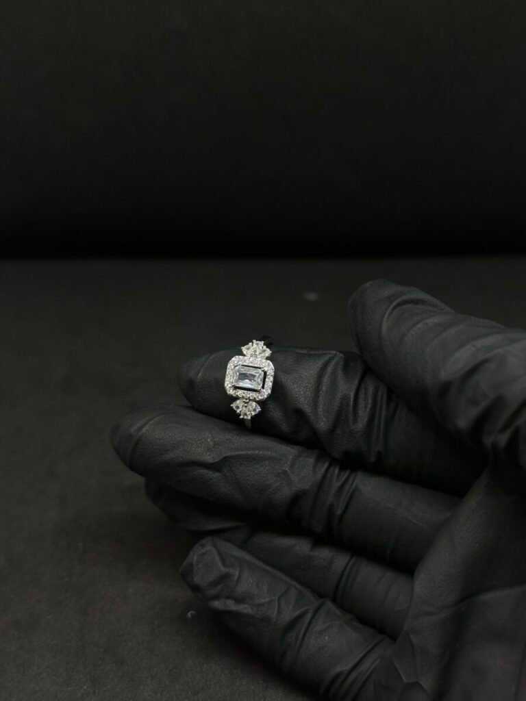 Elegant Diamond Ring for Women