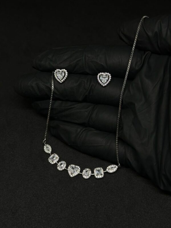 Solitare-Inspired Pendant Set