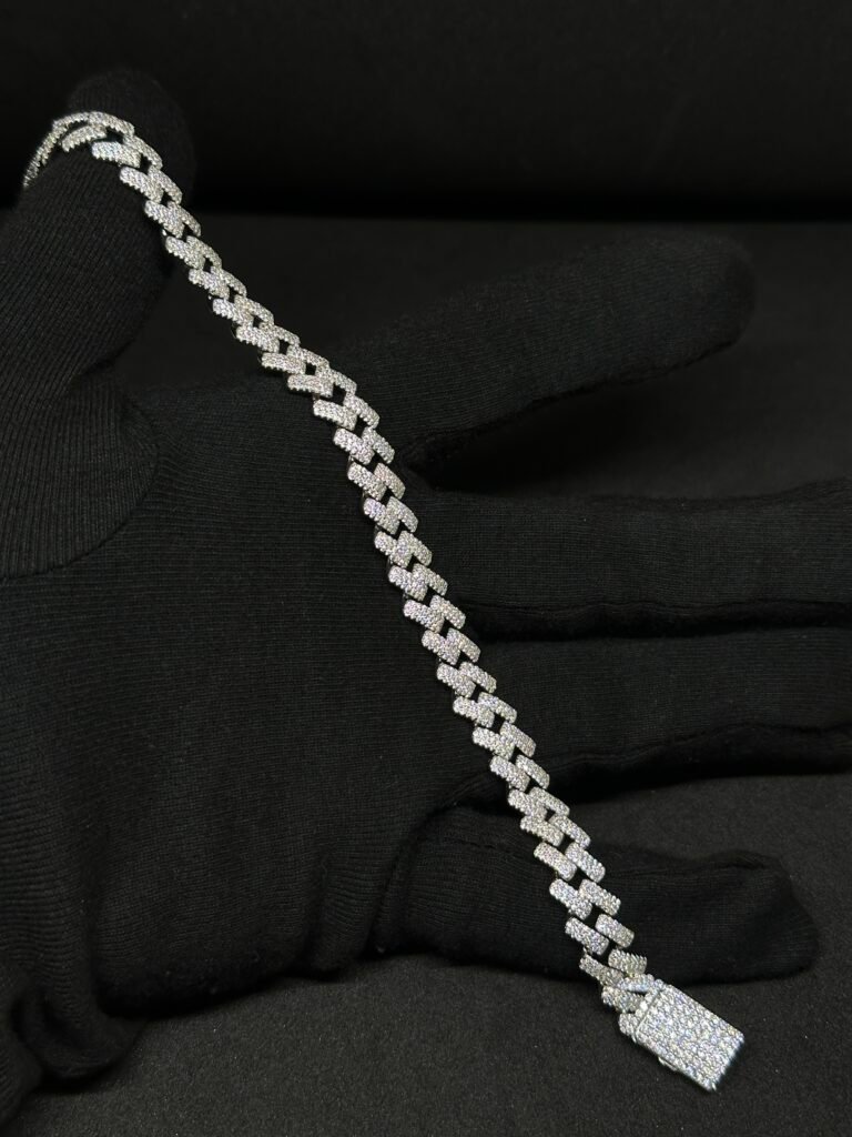 Striking Cuban Bracelet
