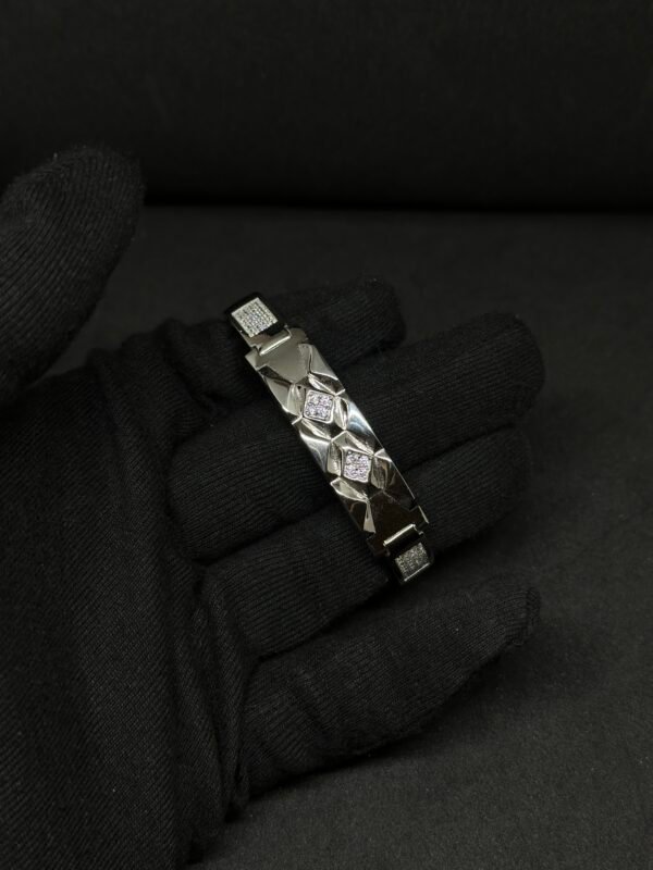 Honey Comb Kada with Diamond Hint