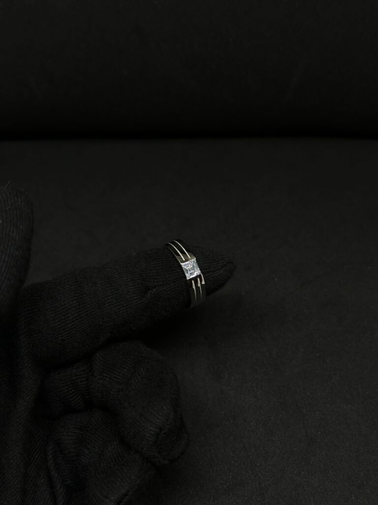 Classic Men's Ring
