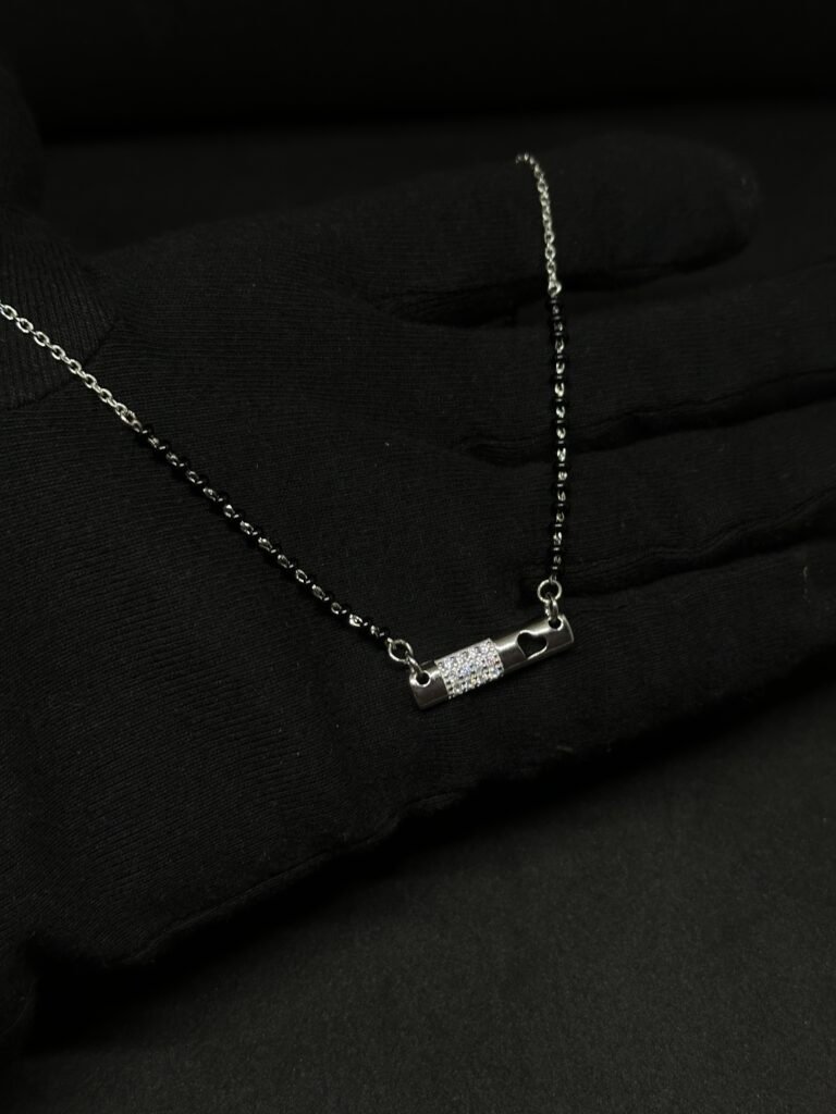 Elegant Heart Pendant Mangalsutra