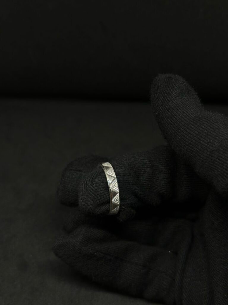 Elegant Unisex Kada
