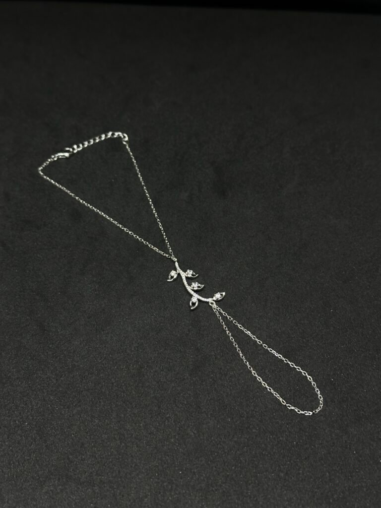 Leaf Pochi for Women