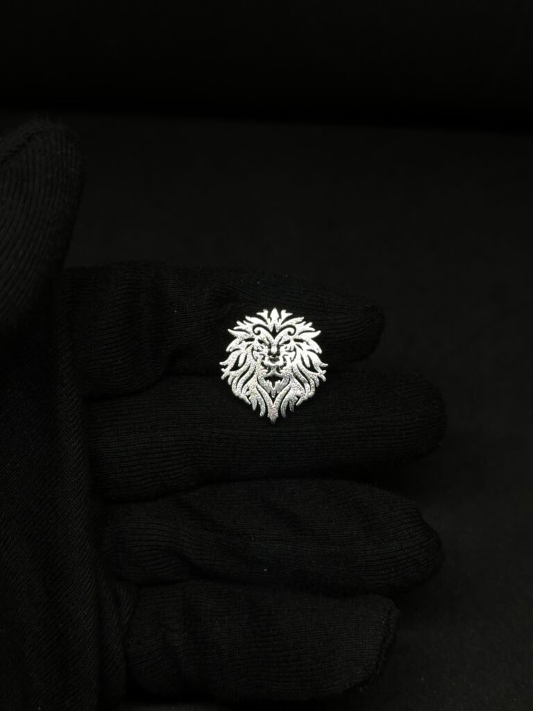 Elegant Lion Brooch