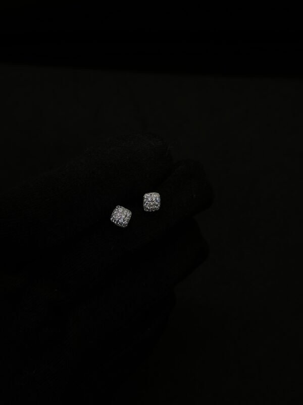 Teardrop - Image 3